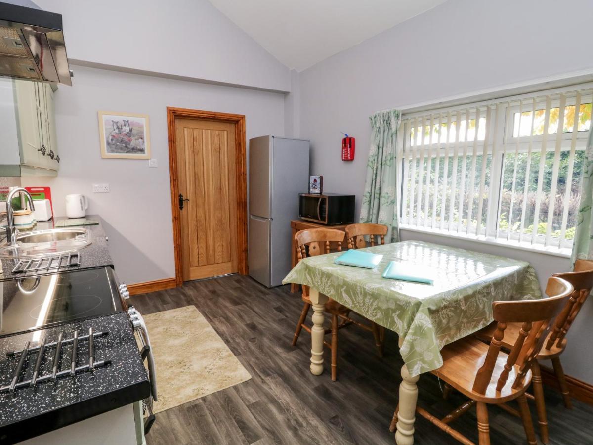 Brough  Willow Lodge מראה חיצוני תמונה