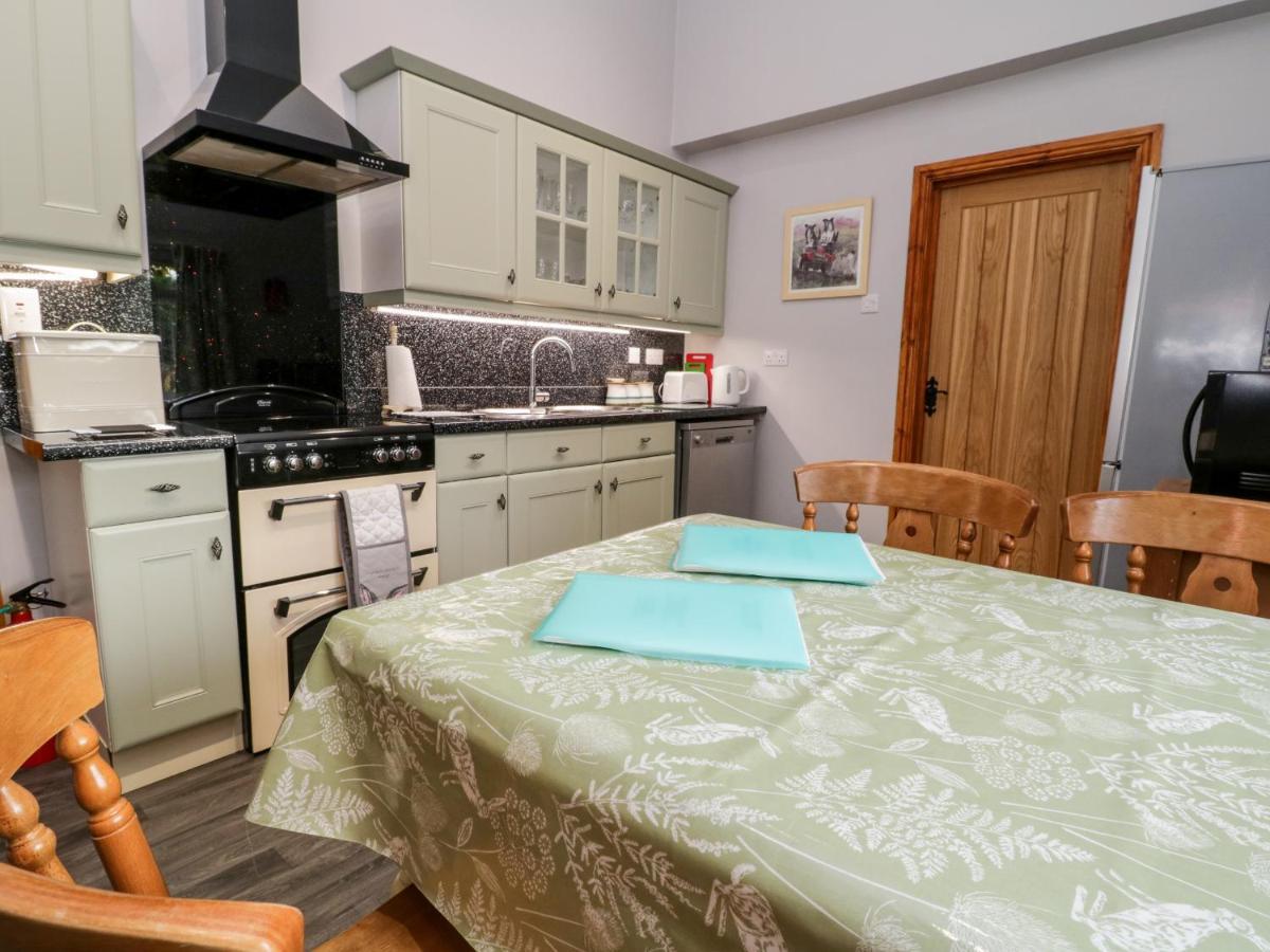 Brough  Willow Lodge מראה חיצוני תמונה